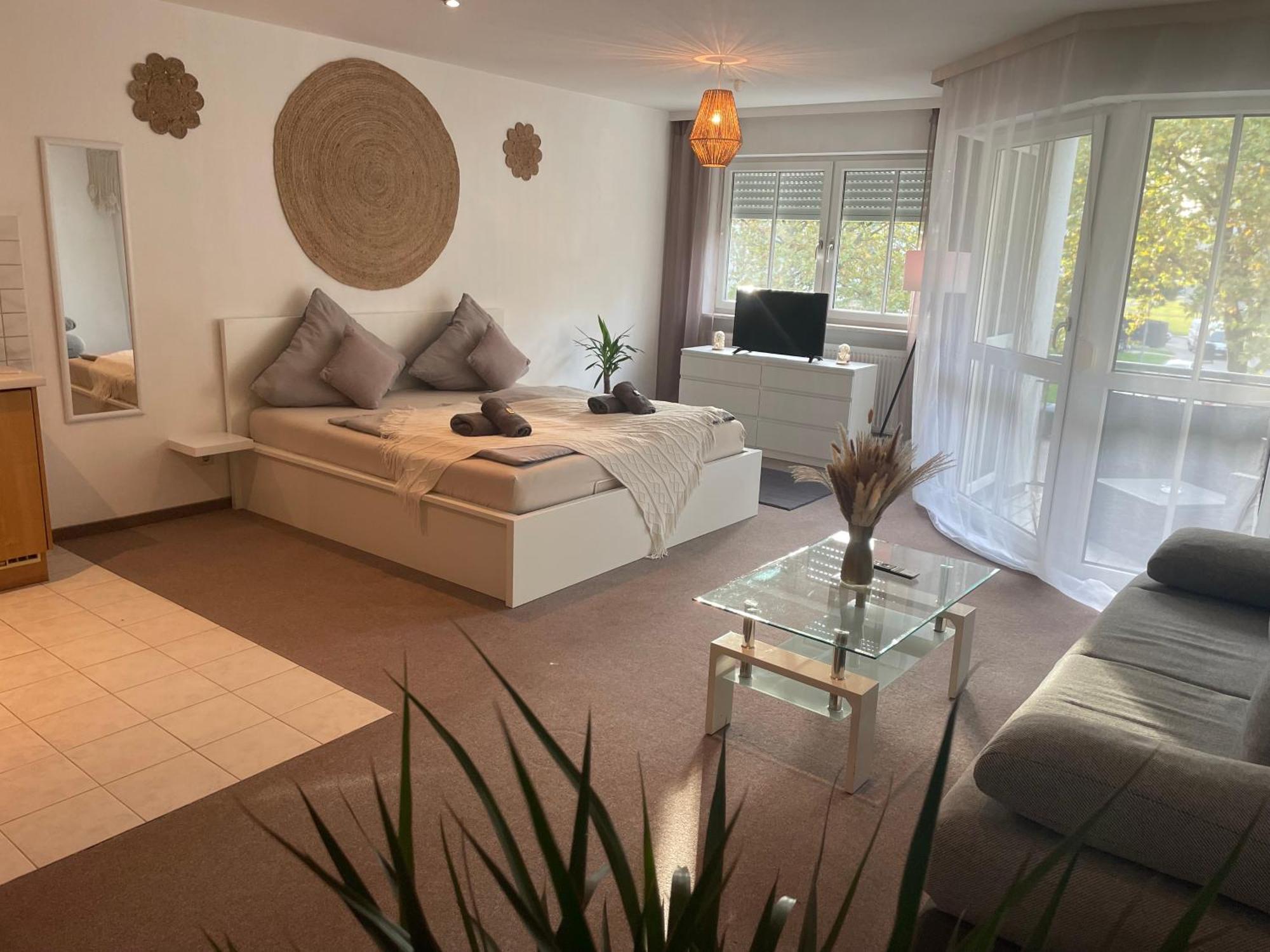 Kingsize Bett Boho Apartment Mit Tiefgarage Naehe Salzburg Freilassing Eksteriør bilde