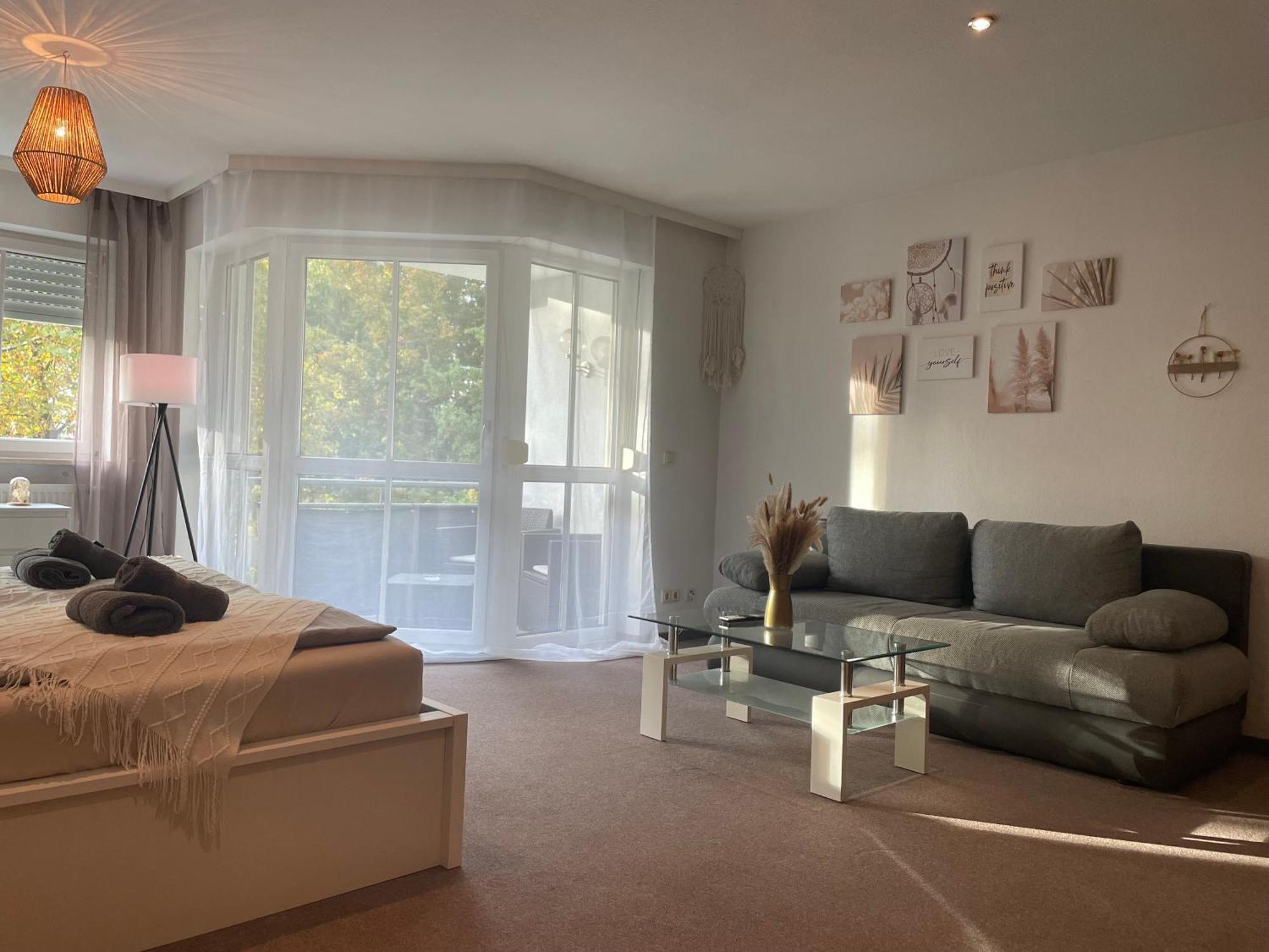Kingsize Bett Boho Apartment Mit Tiefgarage Naehe Salzburg Freilassing Eksteriør bilde