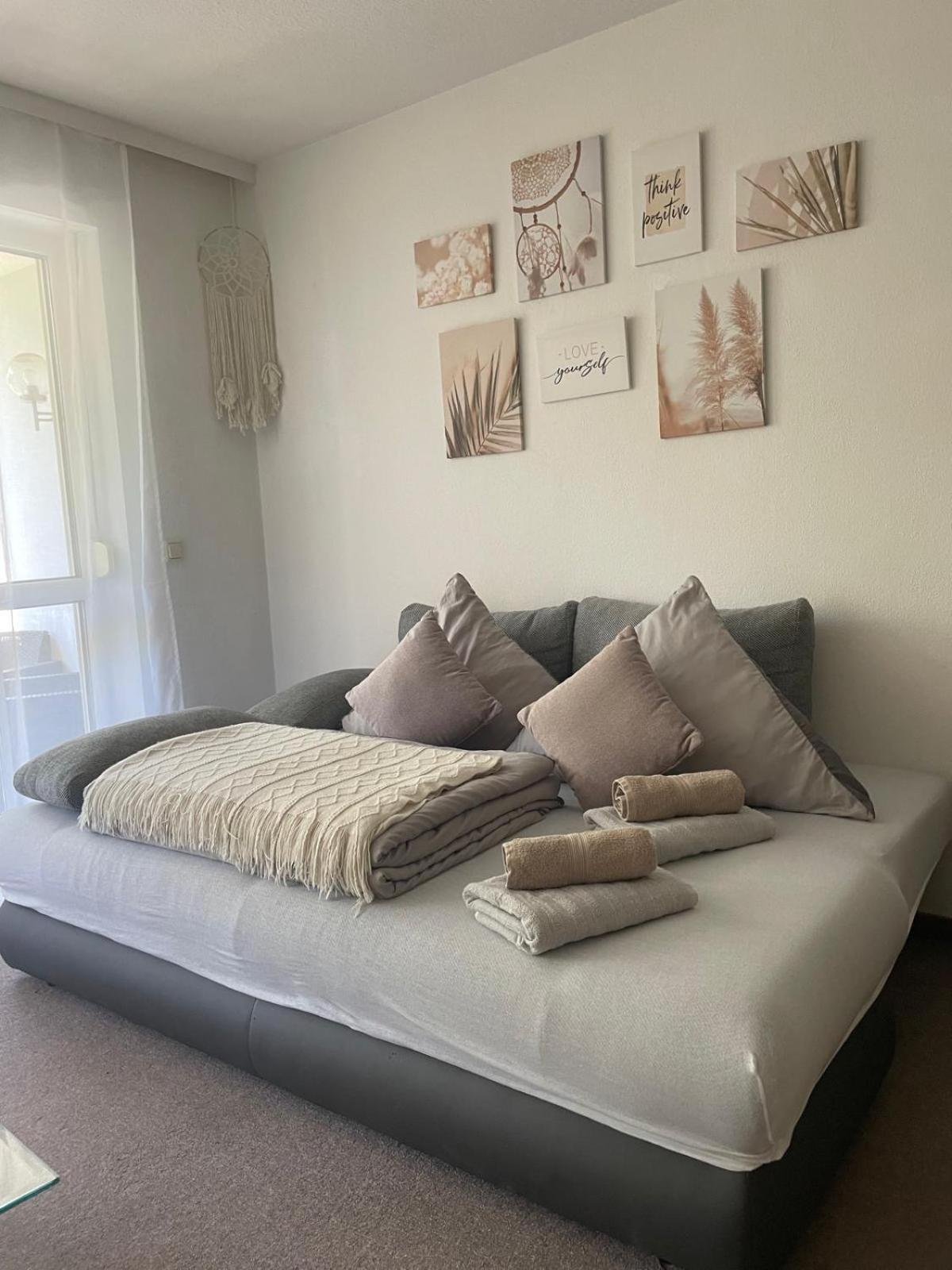 Kingsize Bett Boho Apartment Mit Tiefgarage Naehe Salzburg Freilassing Eksteriør bilde